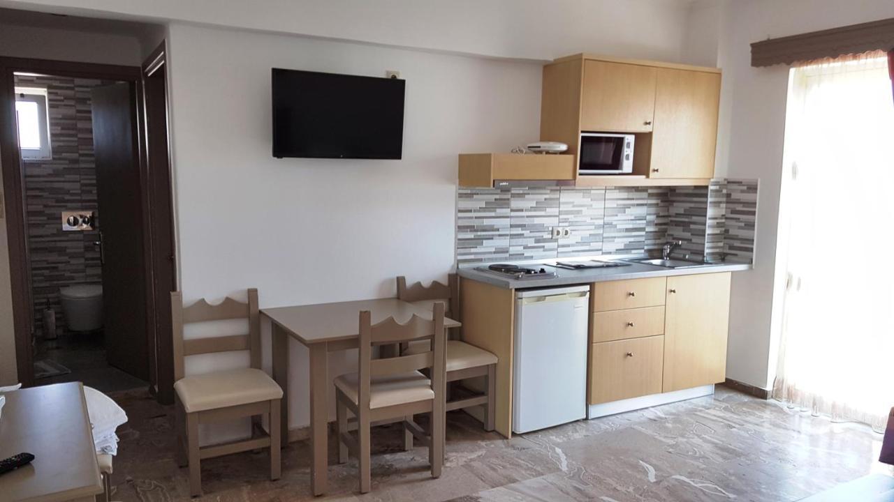 Luis Apartments มัสติคารี ภายนอก รูปภาพ