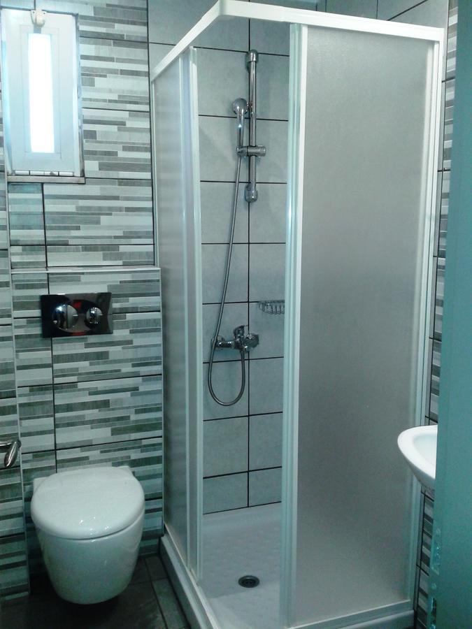 Luis Apartments มัสติคารี ภายนอก รูปภาพ